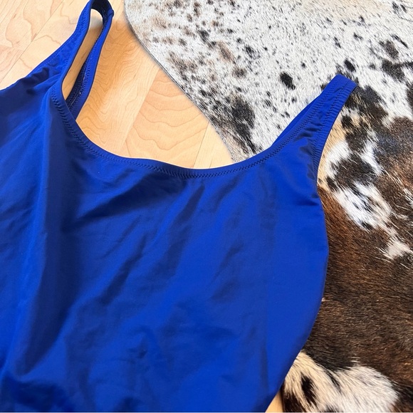 J. CREW Colbolt Blue Plunge Scoopback One Piece Swimsuit Size 4 - Picture 3 of 8